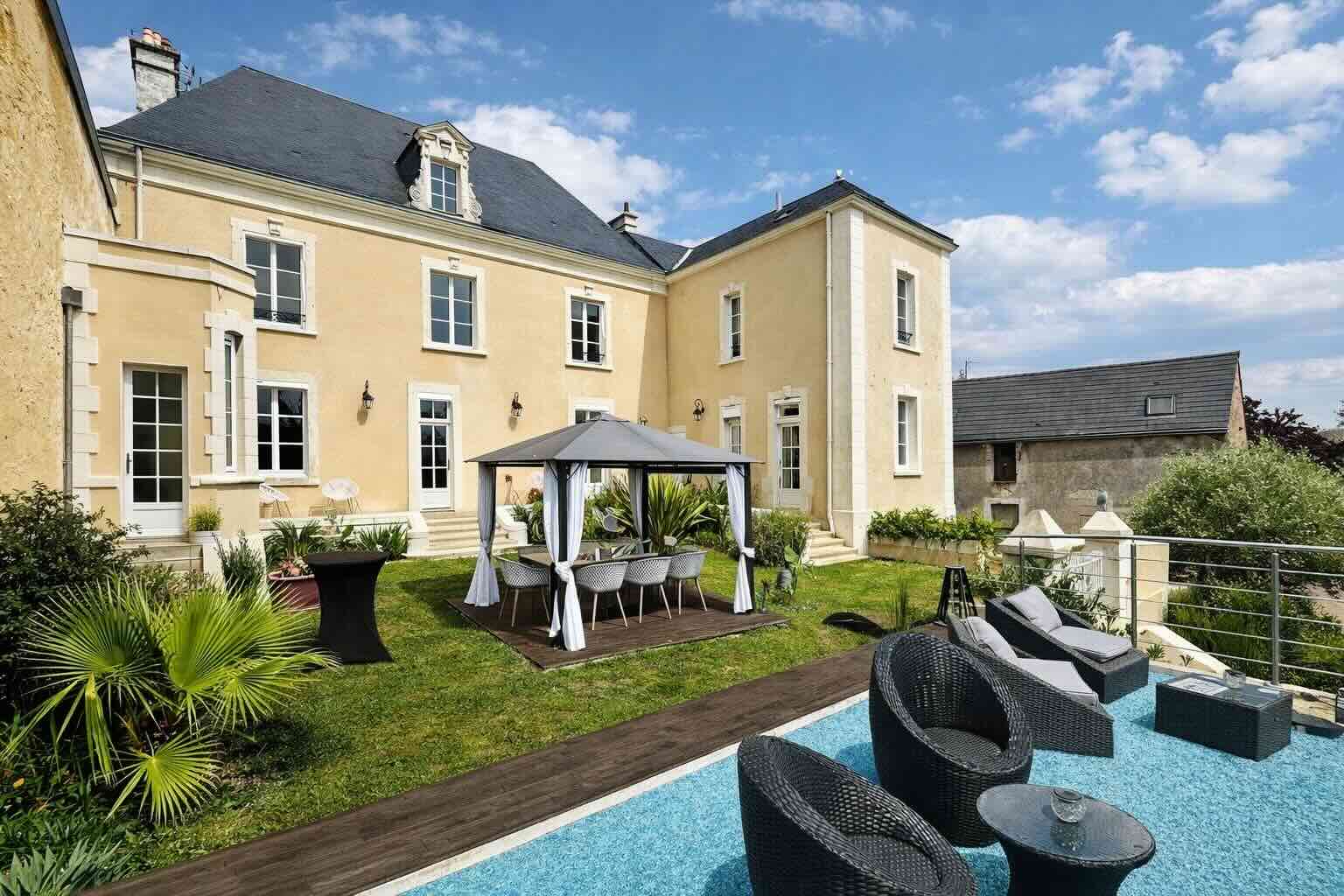 Extérieur-KVS-Concept-hebergement-24h-du-Mans